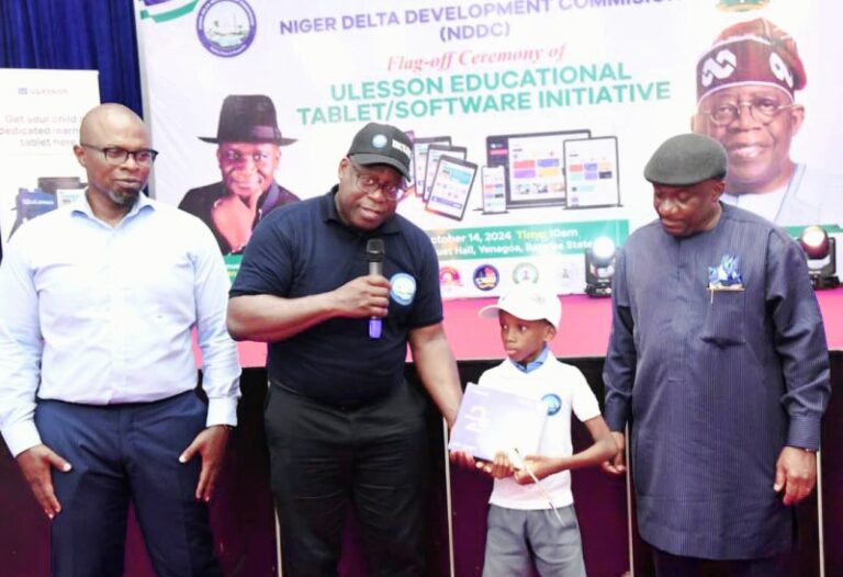 NDDC Consultant for the U-Lesson Group, Mr. Sim Shagaya, NDDC Director of Education, Health, and Social Services, Dr. George Uzonwanne, NDDC Executive Director of Projects, Sir Victor Antai and a beneficiary