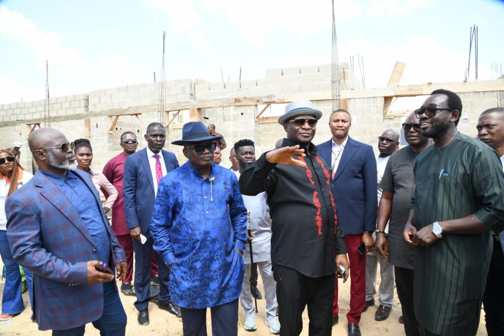 The NDDC Managing Director, Dr Samuel Ogbuku (2nd right) and the Executive Director, Projects, Sir Victor Antai (2nd left), inspecting the multi-purpose emergency shelter in the Otuokpoti community in Ogbia Local Government Area of Bayelsa State. 

