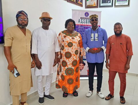 Bayelsa State Commissioner for Information, Orientation, and Strategy, Hon.(Mrs) Ebiuwou Obiyai and representatives of Ijaw Publishers Forum